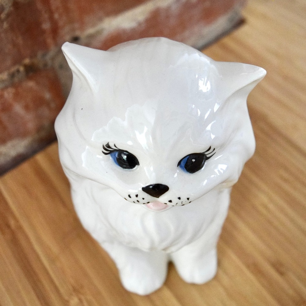 Hand Painted Pretty Ceramic Kitty Figurine Vintage Cat Art Collectible Cute - Picture 4 of 13